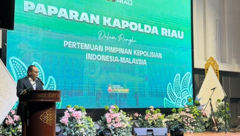 Temui Polisi Malaysia, Kapolda Riau Paparkan Gotong Royong Tangani Karhutla
