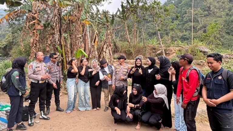 Polres Mojokerto Intensifkan Patroli Mitigasi Karhutla Jaga Ribuan Hektare Kawasan Hijau di Pacet