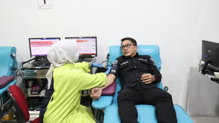 HUT Humas Polri ke-75, Polresta Malang Kota Gelar Donor Darah Bersama Masyarakat, 67 Kantong Terkumpul