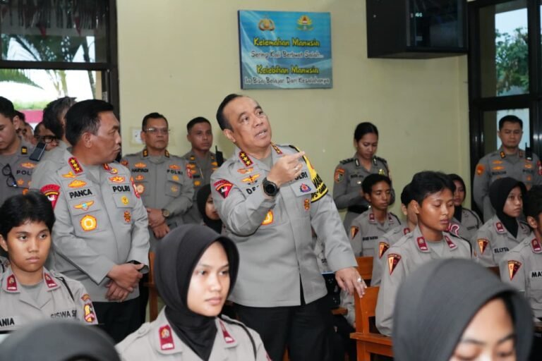 Wakapolri Dorong Sepolwan Naik Level: Cara Belajar Berubah, Polwan Disiapkan Hadapi Tantangan Modern