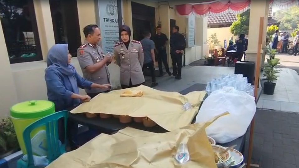 MBG dan Cek Kesehatan Gratis Polresta Malang Kota Menyapa Warga di Polsek Blimbing