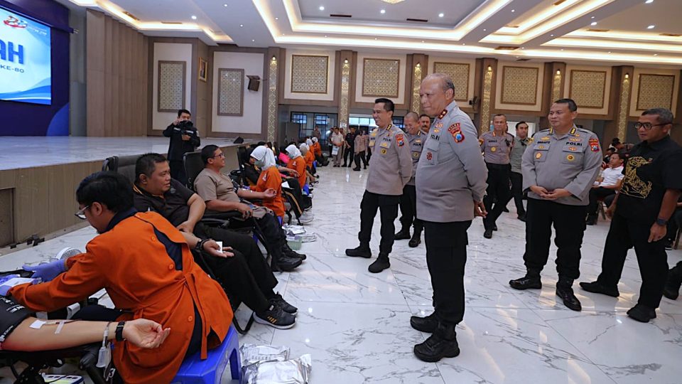 Aksi Sosial Polda Jatim Sambut Hari Bhayangkara ke-80 Gelar, Donor Darah Untuk Kemanusiaan