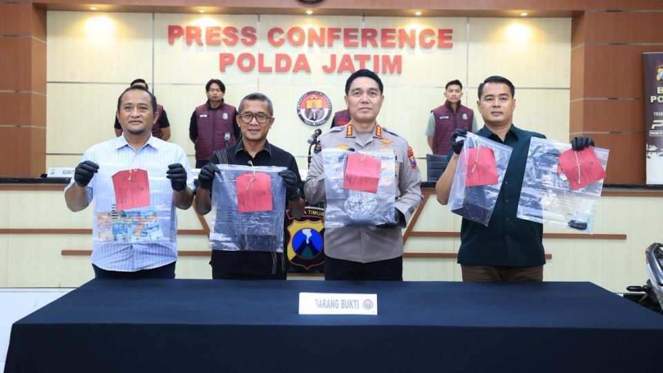 Kabid Humas Polda Jatim menegaskan, penjualan bahan peledak masuk kategori tindak pidana karena itu peredarannya diatur ketat oleh undang-undang