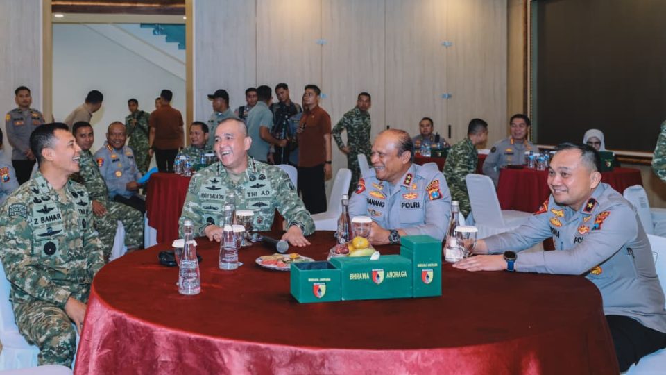 Kapolda Jatim dan Pangdam V/Brawijaya Perkuat Sinergi "Jogo Jatim" Demi Stabilitas dan Kesejahteraan Masyarakat
