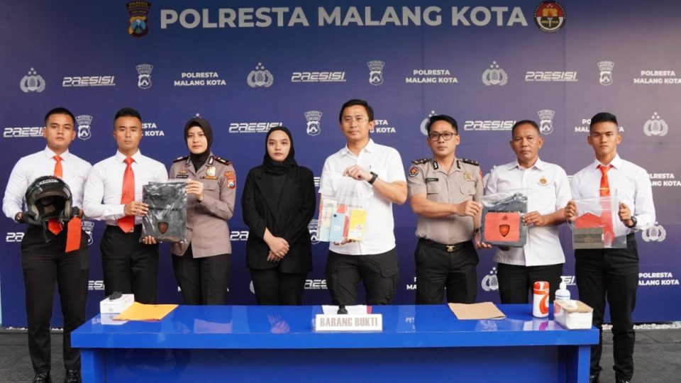 Kasus pertama berhasil diungkap penjambretan Lansia LM (61) menjadi korban pencurian dengan kekerasan di Jalan Puntodewo