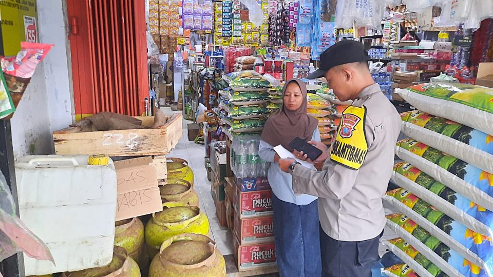 Pengecekan ini kami lakukan untuk memastikan distribusi LPG 3 kg berjalan lancar, serta mengantisipasi adanya penyimpangan di lapangan