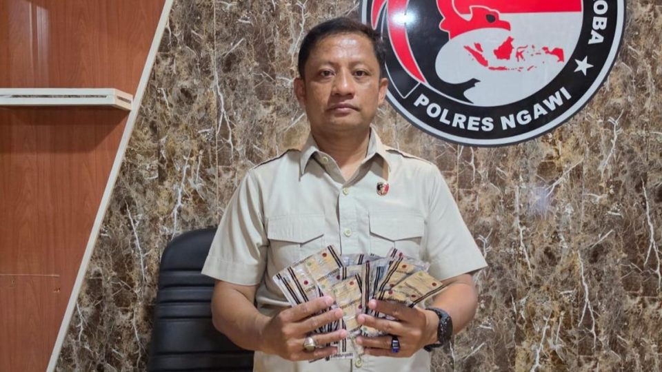 Polres Ngawi Ungkap Peredaran Obat Keras Ilegal, Tersangka dan Ratusan Okerbaya Diamankan