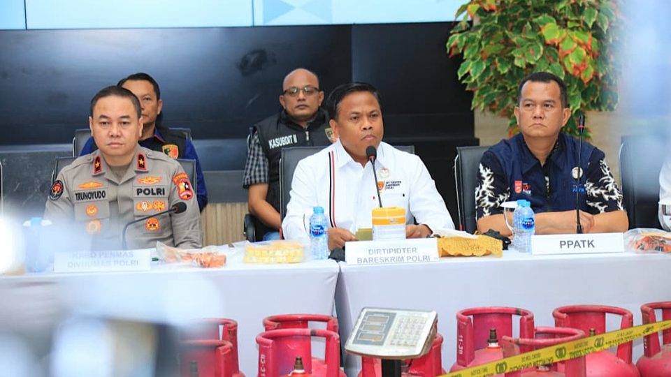 Polri Ungkap 330 Tersangka Penyalahgunaan BBM dan LPG Subsidi dalam 13 Hari