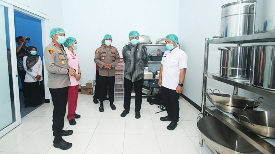 SPPG YKB Cik Ditiro diproyeksikan mampu melayani sebanyak 1.500 paket MBG (Makan Bergizi Gratis) setiap harinya