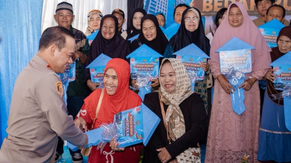 Wujudkan Program Presiden, Polda Metro Jaya Resmikan 35 Rumah Layak Huni